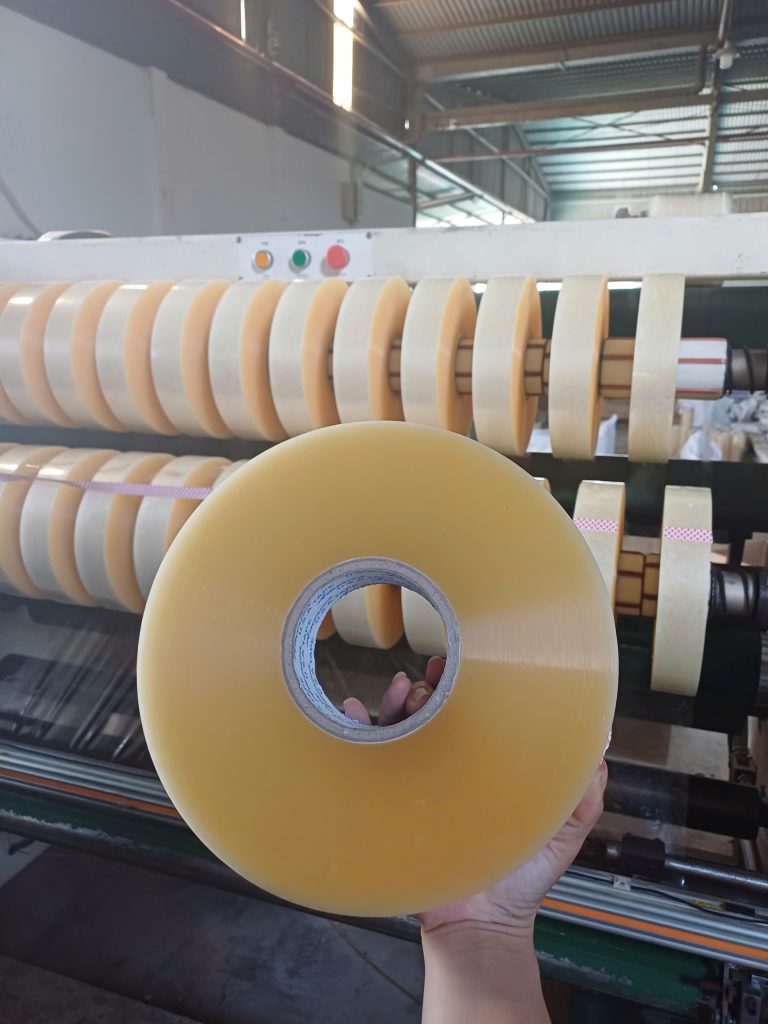 Băng Keo Trong Cuộn 1kg Tại Nam Tiến